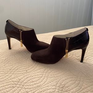 COPY - COPY - Michael Kors booties very good condition